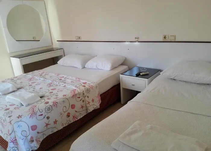 Eski Cesme 아파트호텔 *