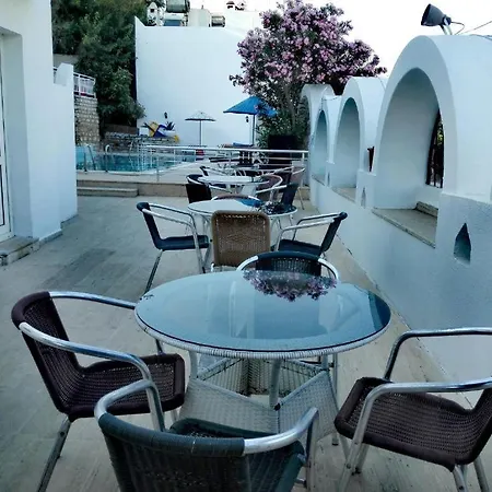 Apart Otel Eskı çesme