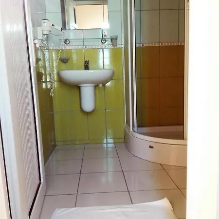 Apart Otel Eskı çesme *